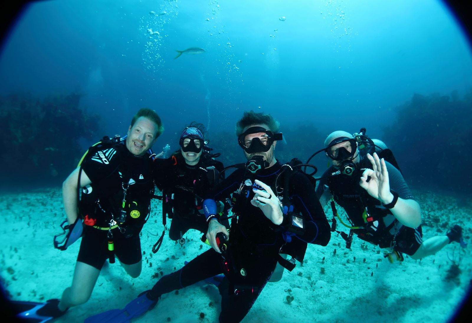 Guernsey Round Table members scuba diving